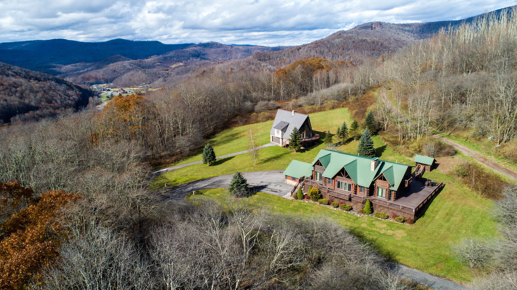 Hawthorne Valley | Snowshoe Mountain