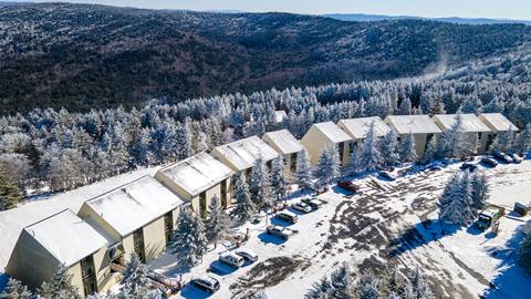 Leatherbark Lodging | Snowshoe Mountain