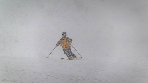 Powder skiing at Snowshoe Mountain