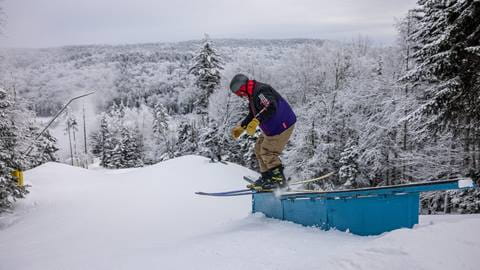 Midweek Madness | Snowshoe Mountain