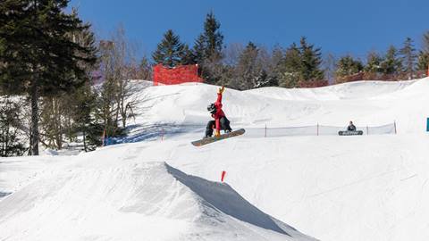 Spring skiing on Snowshoe Mountain